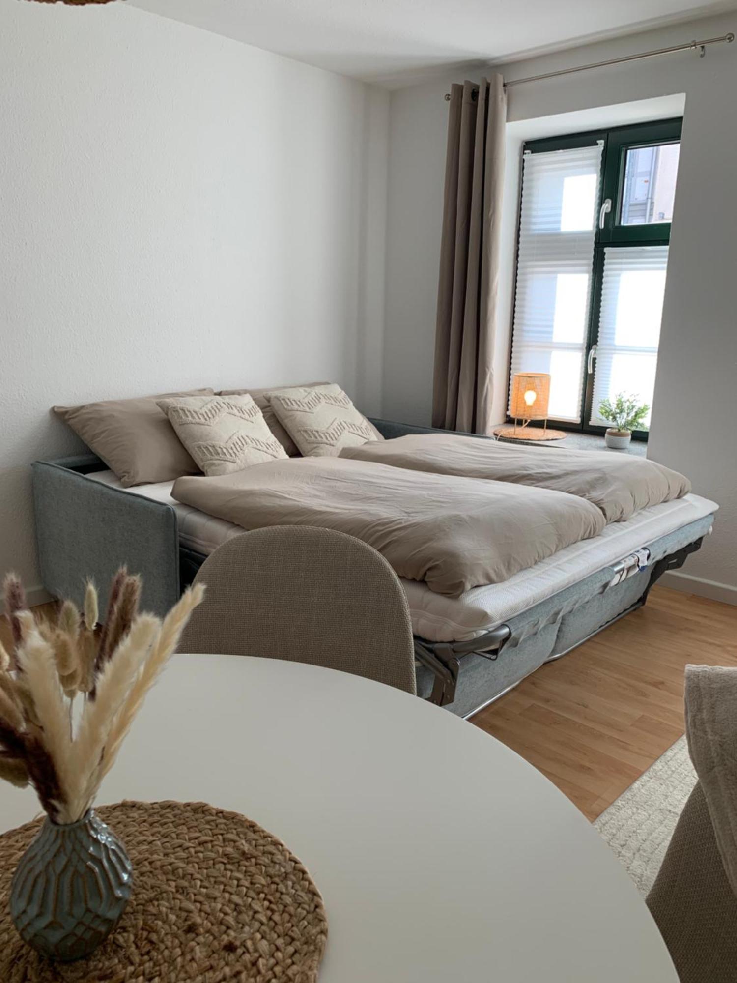 City-Apartment Mit Parkplatz & Fahrradraum! Nur 300M Zum Stadthafen Schwerin  Exterior foto